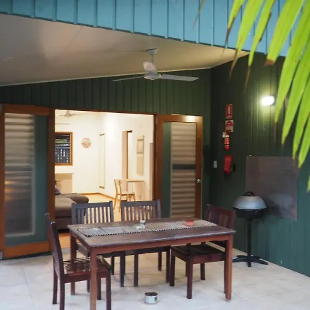 Cassawong Cottages Mission Beach Exterior photo